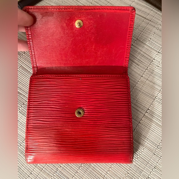 Louis Vuitton Red Epi Compact Wallet - Trifold - Vintage - Picture 3 of 13